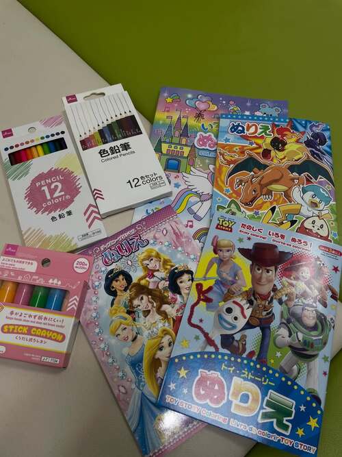 当院の診療時に、お子さんのお預け先が無い場合や、お留守番はまだ出来ないなど…当院のキッズルームを活用してください