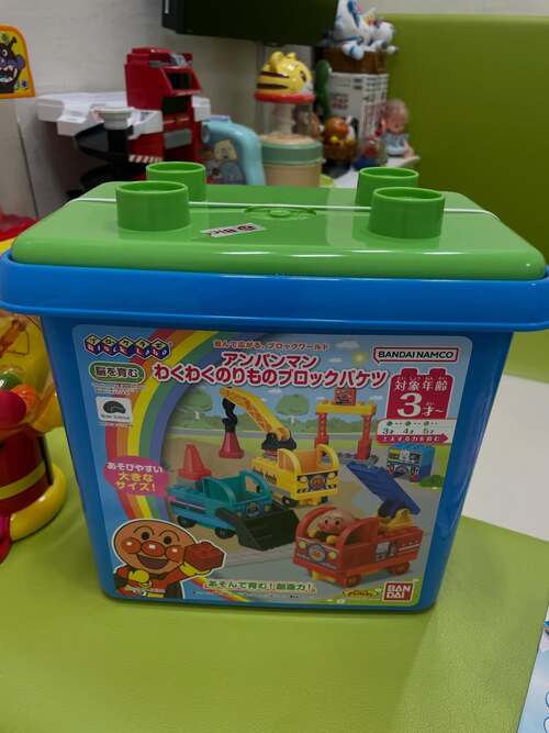 当院の診療時に、お子さんのお預け先が無い場合や、お留守番はまだ出来ないなど…当院のキッズルームを活用してください